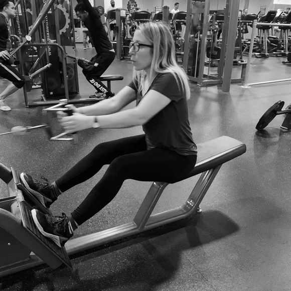 Meet your Posher, Jil - Picture 7 of 8